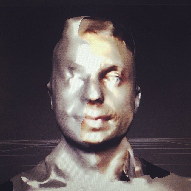 It's 3D SCAN YOUR MAN time!